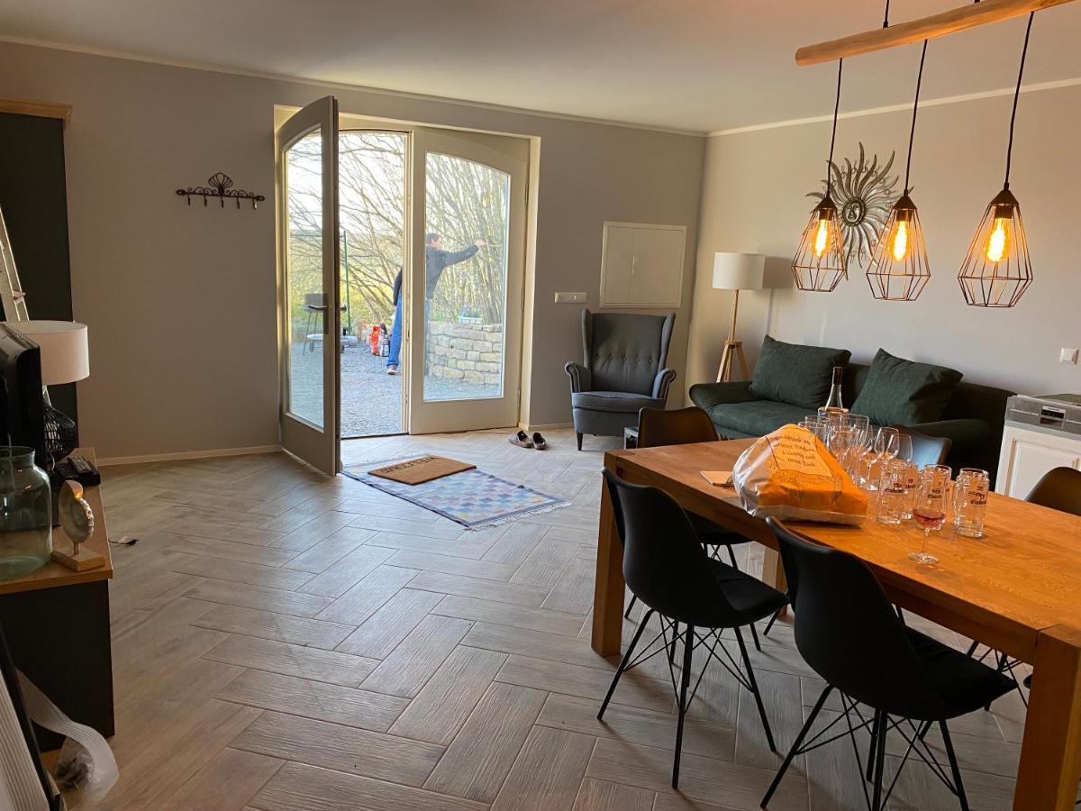 Weinbergshaus Mit Blick Auf'S Wasser Salzatal Bagian luar foto